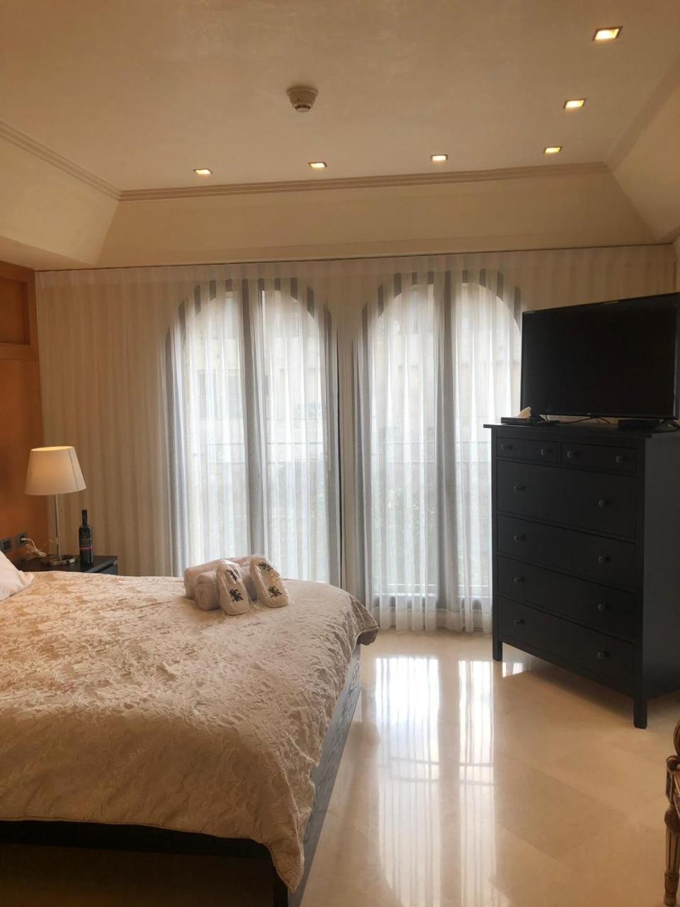 120 négyzetméteres, 2 hálószobás, 2 saját fürdőszobával rendelkező Apartman Mamilla / King David te Jeruzsálem Kültér fotó